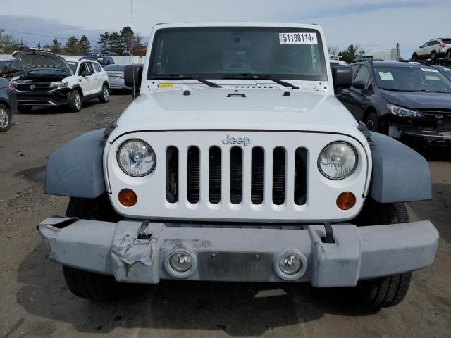 1C4AJWAG9CL112248 - 2012 JEEP WRANGLER SPORT WHITE photo 5