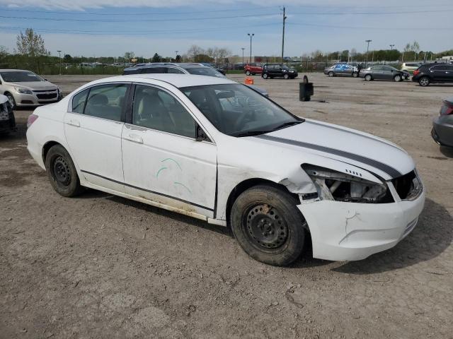 1HGCP25388A156284 - 2008 HONDA ACCORD LX WHITE photo 4