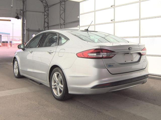 3FA6P0HD6JR253070 - 2018 FORD FUSION SE SILVER photo 3