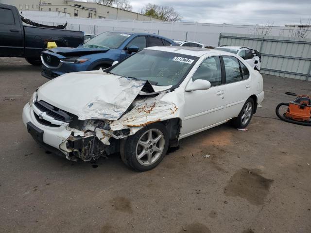 2000 NISSAN ALTIMA XE, 