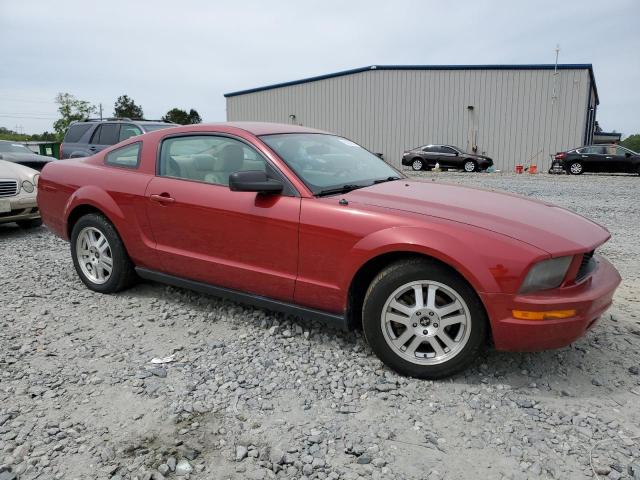 1ZVHT80N685120532 - 2008 FORD MUSTANG RED photo 4