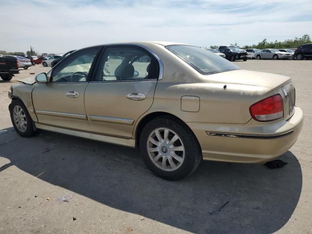 KMHWF35H43A831357 - 2003 HYUNDAI SONATA GLS GOLD photo 2