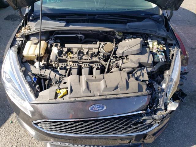 1FADP3F24GL212910 - 2016 FORD FOCUS SE GRAY photo 11