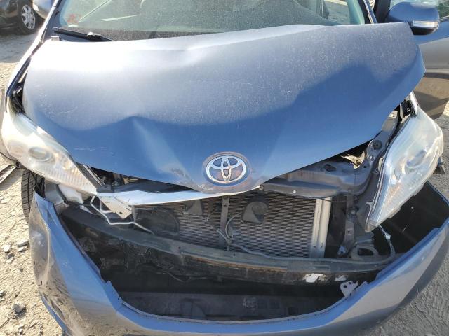 5TDDK3DCXDS057813 - 2013 TOYOTA SIENNA XLE BLUE photo 11