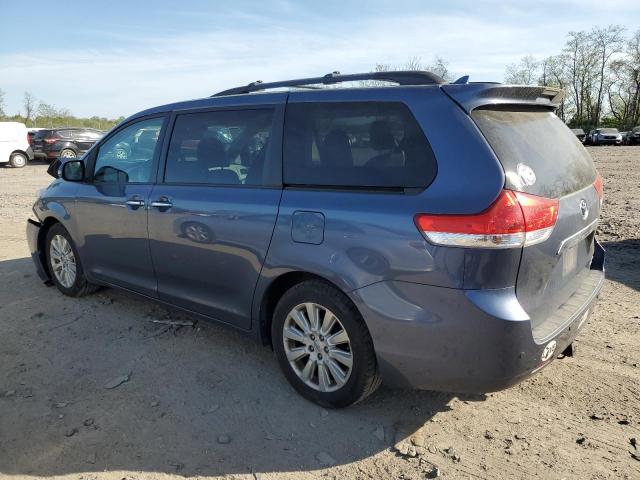 5TDDK3DCXDS057813 - 2013 TOYOTA SIENNA XLE BLUE photo 2