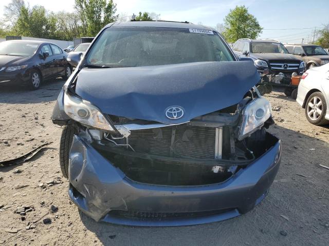 5TDDK3DCXDS057813 - 2013 TOYOTA SIENNA XLE BLUE photo 5