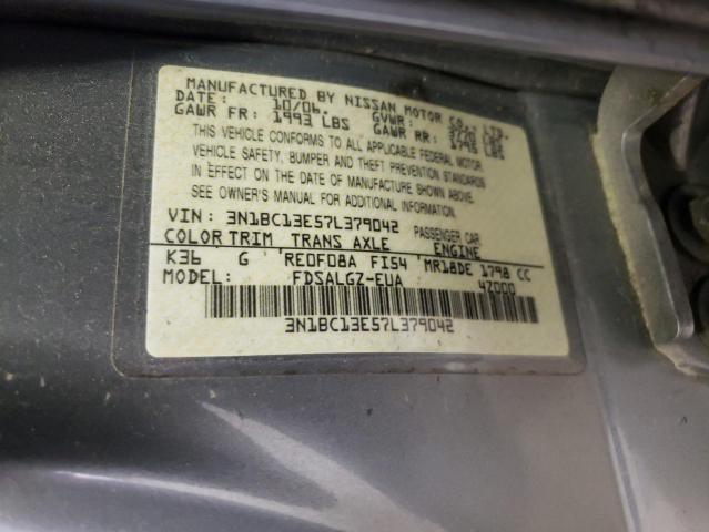 3N1BC13E57L379042 - 2007 NISSAN VERSA S GRAY photo 12