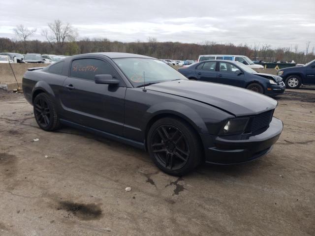1ZVFT80N075358947 - 2007 FORD MUSTANG BLACK photo 4
