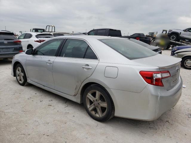 4T1BF1FK8CU036694 - 2012 TOYOTA CAMRY BASE SILVER photo 2