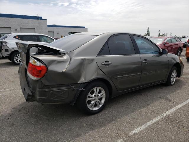 4T1BF32K25U596215 - 2005 TOYOTA CAMRY LE GRAY photo 3