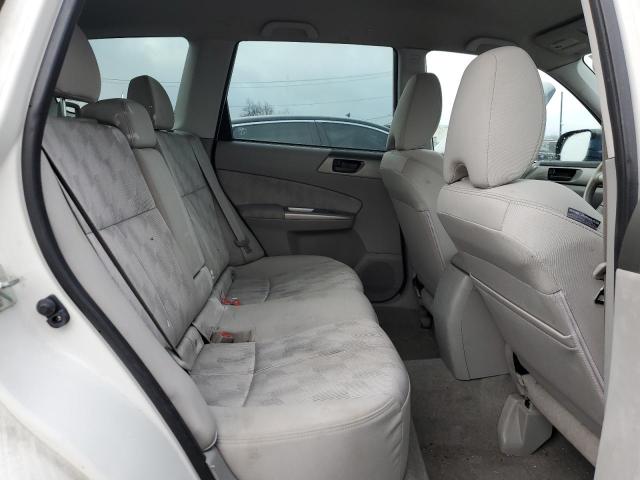 JF2SH6BC5AH916950 - 2010 SUBARU FORESTER XS Biały zdjęcie 11