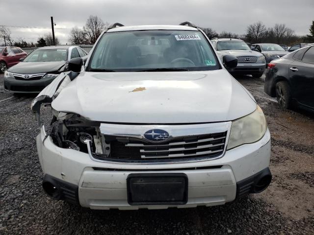 JF2SH6BC5AH916950 - 2010 SUBARU FORESTER XS Biały zdjęcie 5