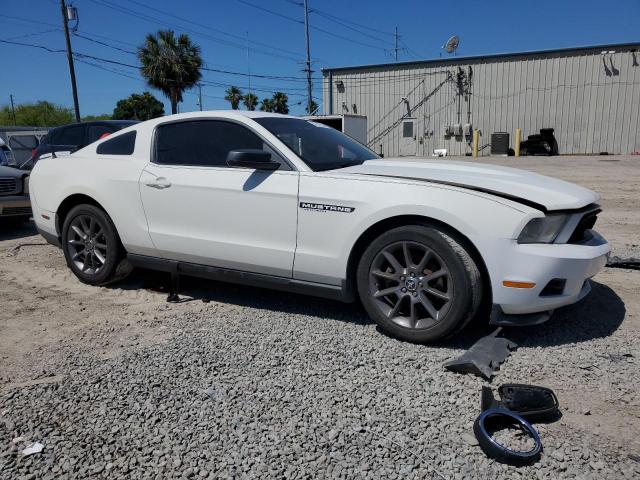 1ZVBP8AM8C5280615 - 2012 FORD MUSTANG WHITE photo 4