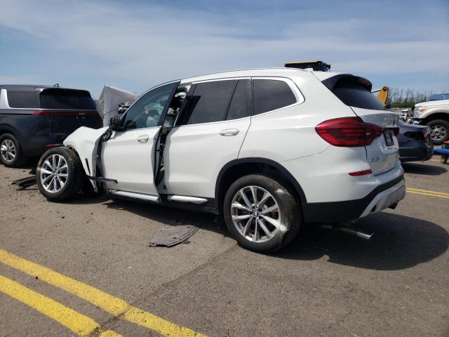 5UXTR9C55JLD71364 - 2018 BMW X3 XDRIVE30I WHITE photo 2