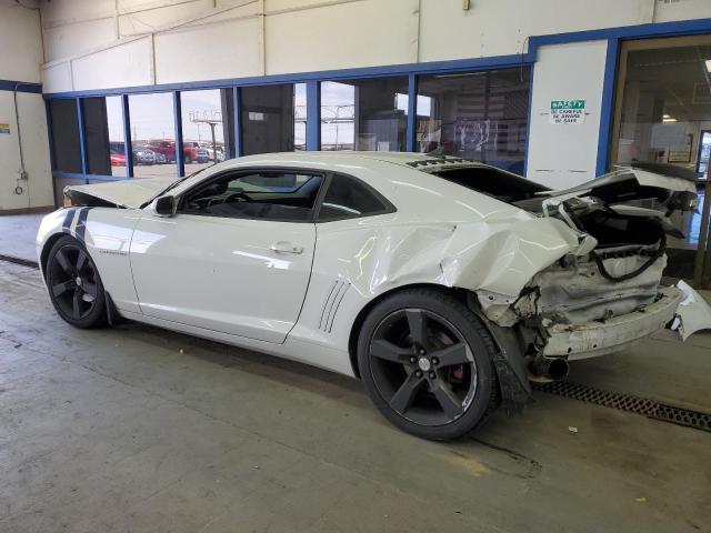 2G1FA1E39D9178347 - 2013 CHEVROLET CAMARO LS WHITE photo 2