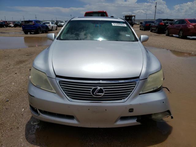 JTHGL46F475014102 - 2007 LEXUS LS 460L SILVER photo 5