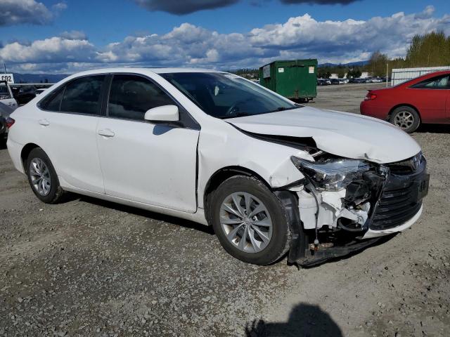 4T1BF1FK6FU487580 - 2015 TOYOTA CAMRY LE WHITE photo 4