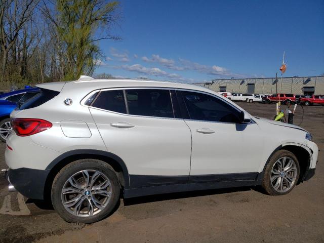 WBXYJ1C03L5P14023 - 2020 BMW X2 XDRIVE28I WHITE photo 3