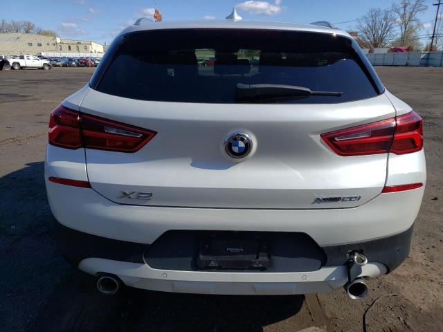 WBXYJ1C03L5P14023 - 2020 BMW X2 XDRIVE28I WHITE photo 6