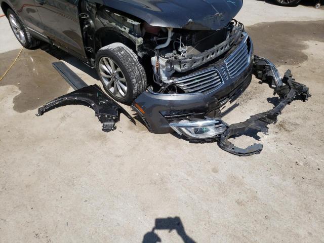 5LMCJ2C95JUL20434 - 2018 LINCOLN MKC SELECT Գրաֆիտ լուսանկար 13