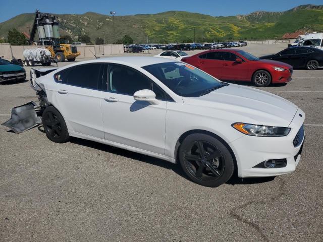 3FA6P0HD9GR316297 - 2016 FORD FUSION SE WHITE photo 4