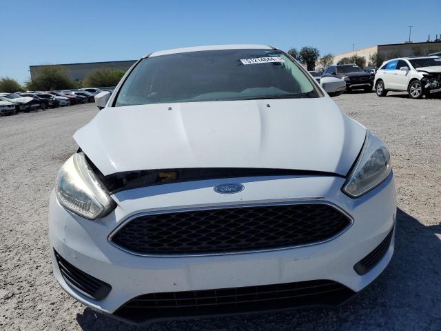 1FADP3F29HL255169 - 2017 FORD FOCUS SE WHITE photo 5