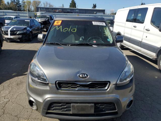 KNDJT2A56D7632113 - 2013 KIA SOUL GRAY photo 5