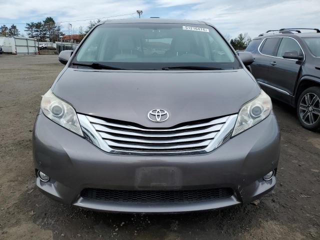 5TDDK3DCXBS019561 - 2011 TOYOTA SIENNA XLE GRAY photo 5