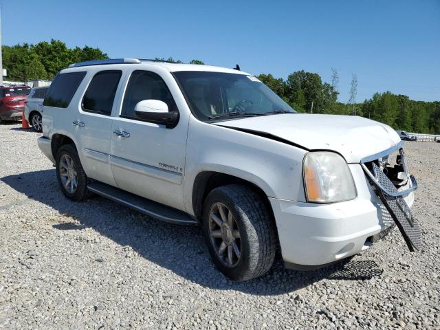 1GKFK63828J184702 - 2008 GMC YUKON DENALI WHITE photo 4