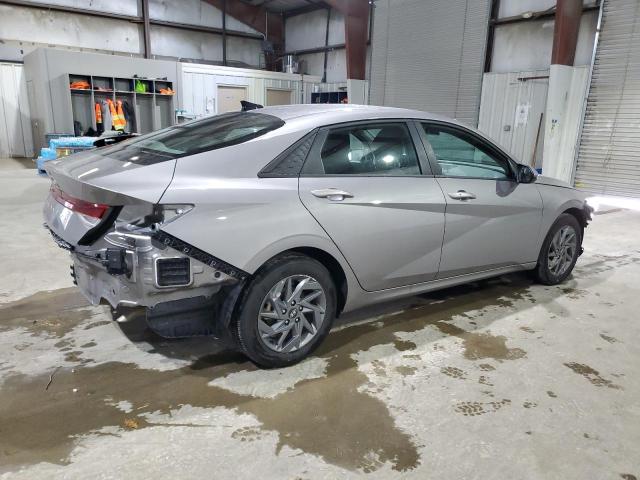 KMHLM4DG7RU659193 - 2024 HYUNDAI ELANTRA SEL GRAY photo 3