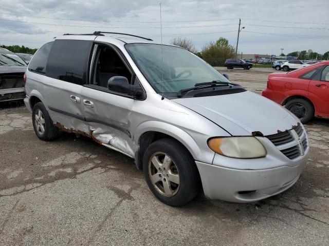 1D4GP45R56B656039 - 2006 DODGE CARAVAN SXT SILVER photo 4