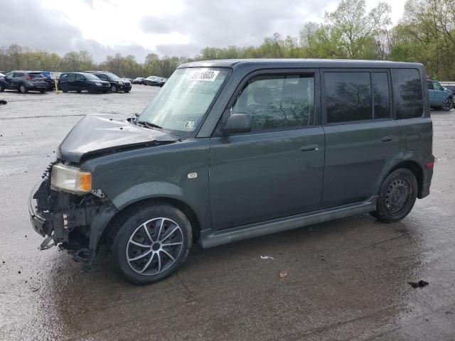 JTLKT324450191936 - 2005 TOYOTA SCION XB GRAY photo 1