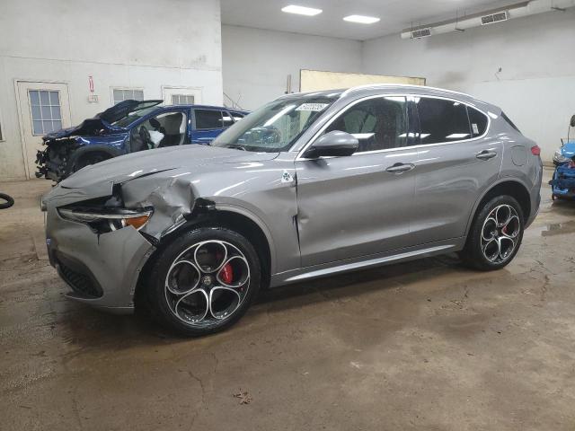 ZASPAKBN1L7C88968 - 2020 ALFA ROMEO STELVIO TI Күміс фото 1