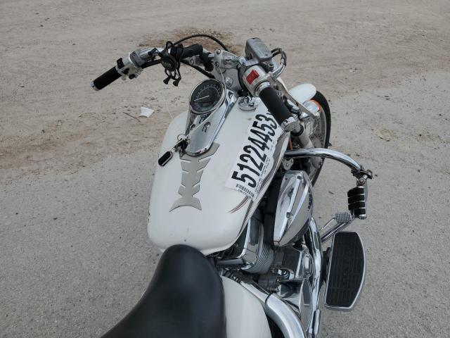 JH2RC53449K203394 - 2009 HONDA VT750 C2F WHITE photo 5