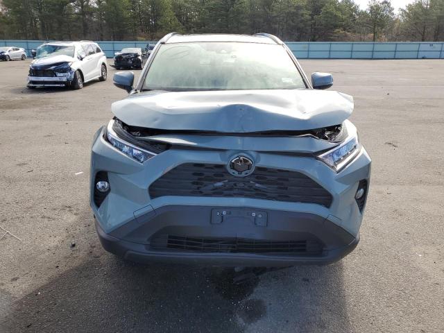 JTMA1RFV0MD073439 - 2021 TOYOTA RAV4 XLE PREMIUM GRAY photo 5