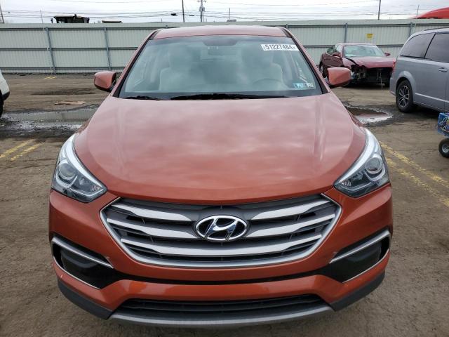 5XYZTDLB9HG498658 - 2017 HYUNDAI SANTA FE S ORANGE photo 5