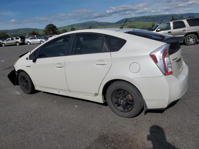 JTDKN3DU2D5603100 - 2013 TOYOTA PRIUS WHITE photo 2