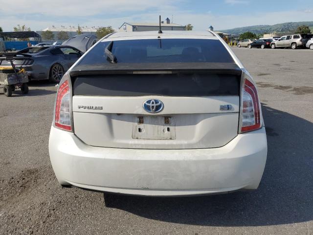 JTDKN3DU2D5603100 - 2013 TOYOTA PRIUS WHITE photo 6