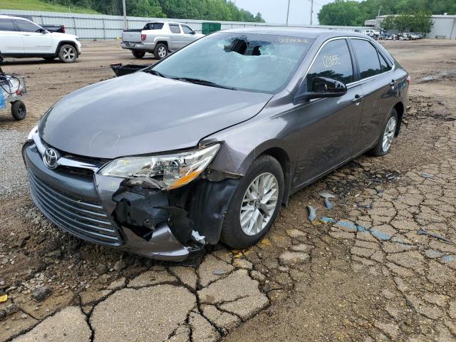 4T1BF1FKXHU287983 - 2017 TOYOTA CAMRY LE SILVER photo 1