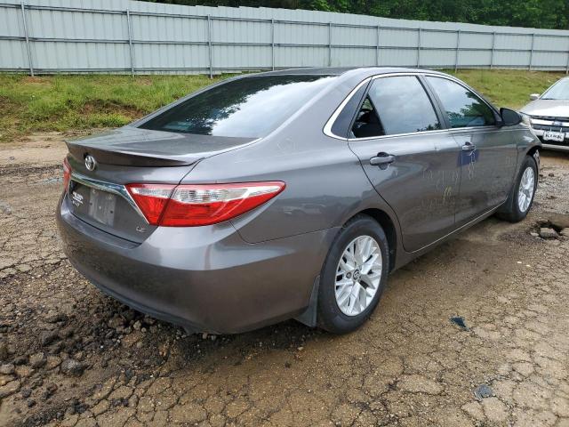 4T1BF1FKXHU287983 - 2017 TOYOTA CAMRY LE SILVER photo 3
