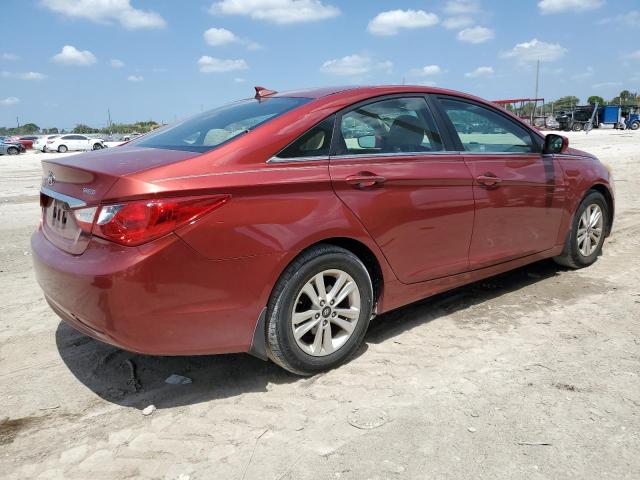 5NPEB4AC3CH487637 - 2012 HYUNDAI SONATA GLS RED photo 3