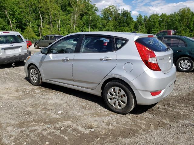 KMHCT5AE7FU205694 - 2015 HYUNDAI ACCENT GS SILVER photo 2