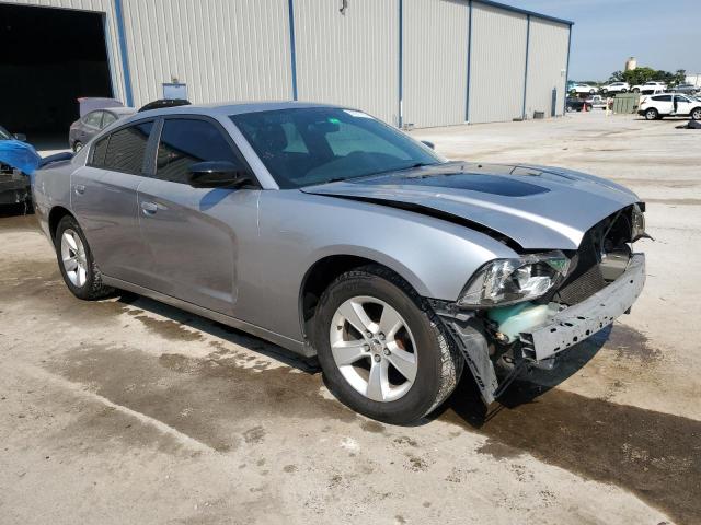 2C3CDXBG7EH240836 - 2014 DODGE CHARGER SE SILVER photo 4