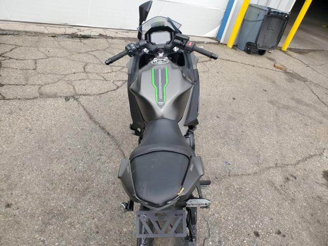 ML5EXER1XRDAC6081 - 2024 KAWASAKI EX650 R GRAY photo 6