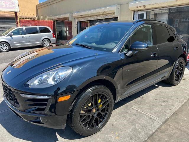 WP1AA2A57HLB01259 - 2017 PORSCHE MACAN BLACK photo 2