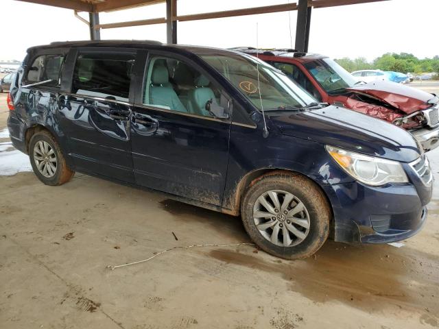 2C4RVABG9DR725651 - 2013 VOLKSWAGEN ROUTAN SE BLUE photo 4