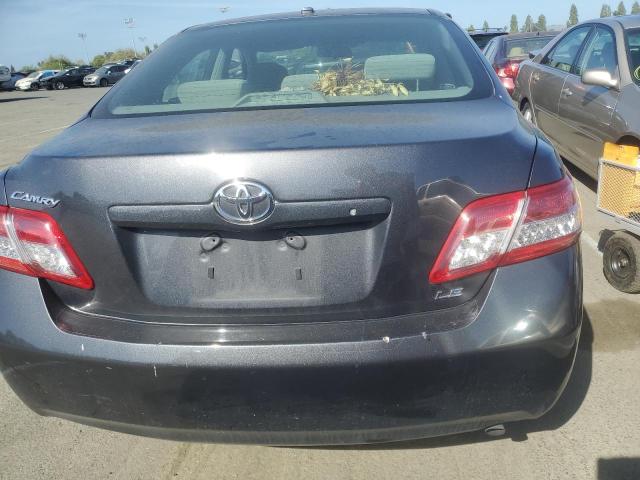 4T1BF3EK0BU628361 - 2011 TOYOTA CAMRY BASE GRAY photo 6