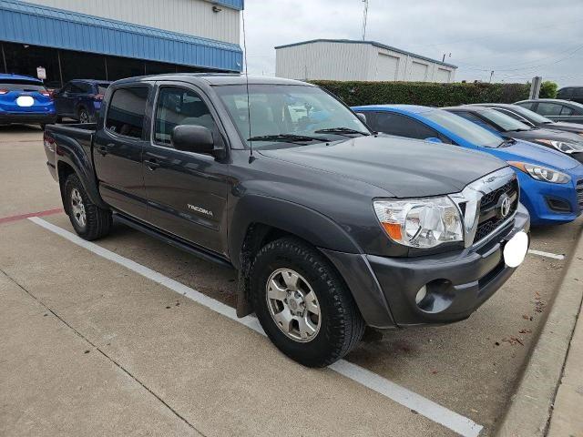 3TMLU4EN2BM077479 - 2011 TOYOTA TACOMA DOUBLE CAB GRAY photo 1