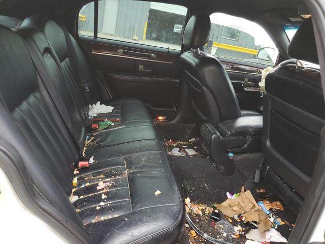 1LNHM81WX3Y680077 - 2003 LINCOLN TOWN CAR EXECUTIVE CREAM photo 10