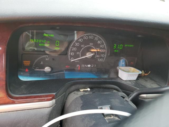 1LNHM81WX3Y680077 - 2003 LINCOLN TOWN CAR EXECUTIVE CREAM photo 9